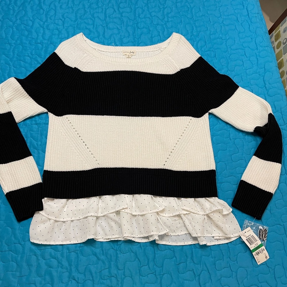 NWT Madison Jules “Layered Look” Sweater L